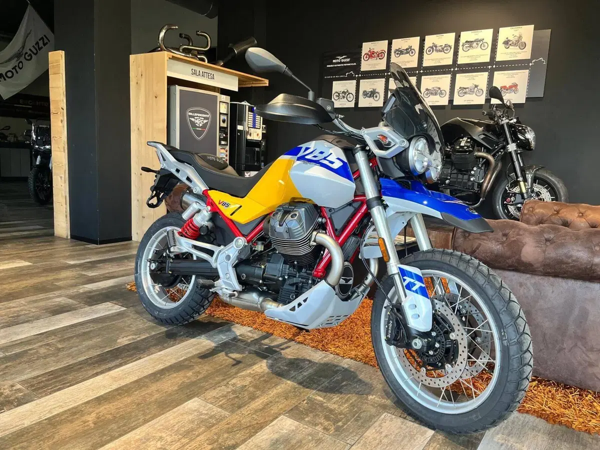 Moto Guzzi V85 TT (2024 - 26)