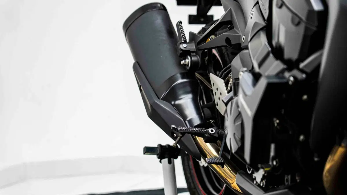 Kawasaki Z 750 R (2011 - 14) (18)