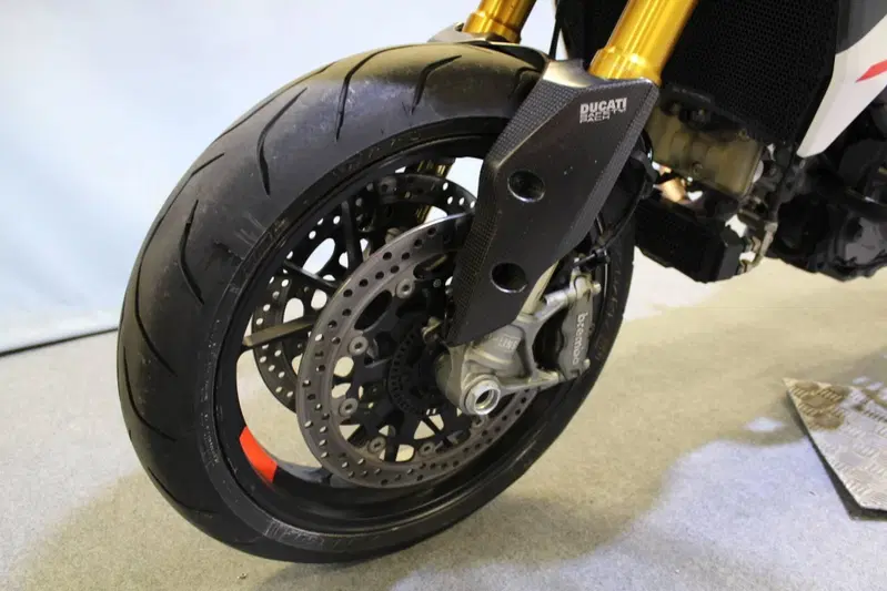 Ducati Hypermotard 950 SP (2022 - 25) (14)