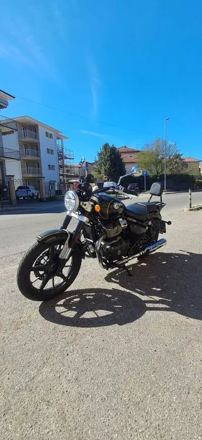 Royal Enfield Super Meteor 650 (2023 - 26) usata