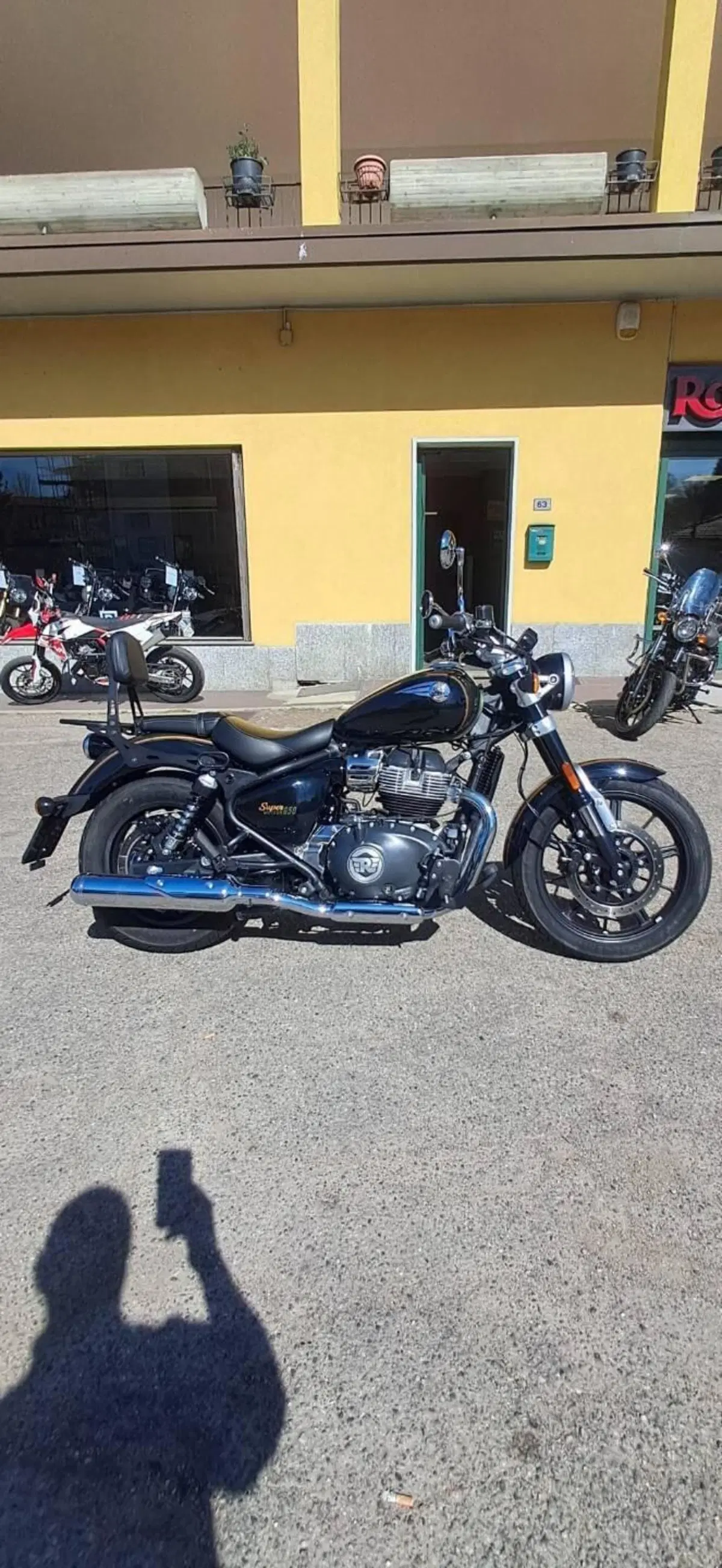 Royal Enfield Super Meteor 650 (2023 - 26) (8)