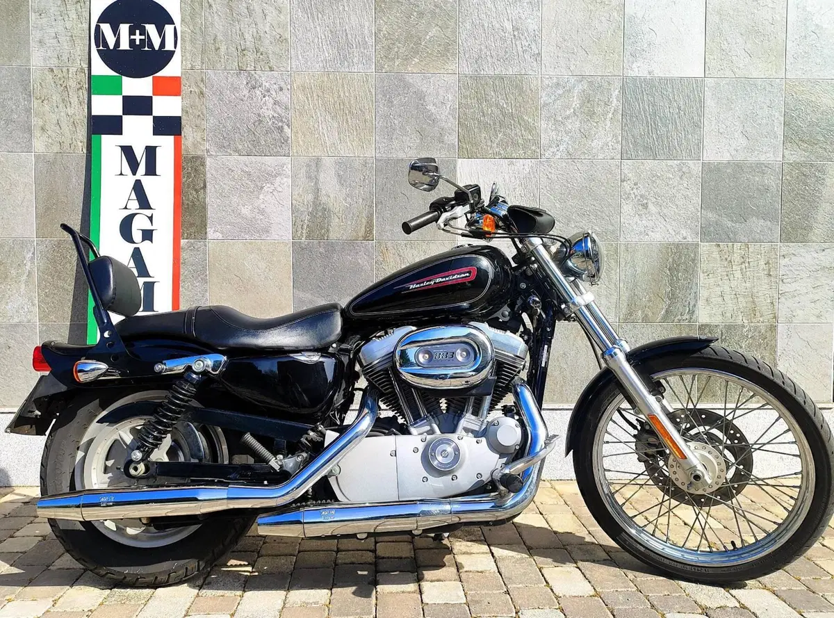 Harley-Davidson 883 Custom (2008 - 12) - XL 883C