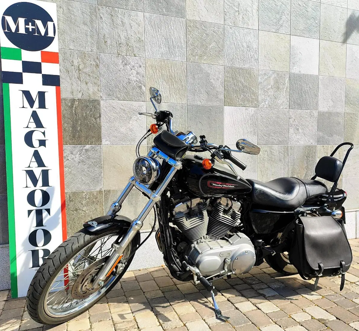 Harley-Davidson 883 Custom (2008 - 12) - XL 883C (10)