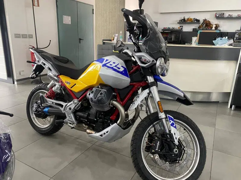 Moto Guzzi V85 TT (2024 - 26)