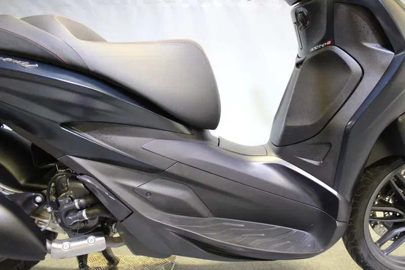 Piaggio Beverly 300 S ABS-ASR (2021 - 25) (8)