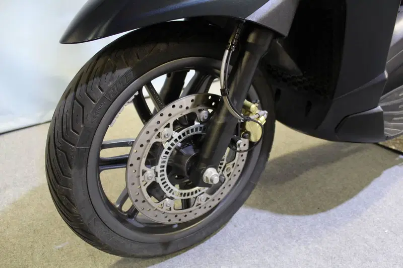Piaggio Beverly 300 S ABS-ASR (2021 - 25) (15)