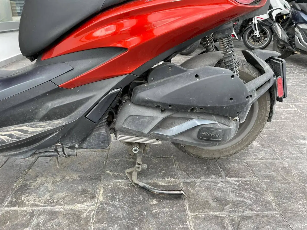 Piaggio Beverly 300 ABS-ASR (2021 - 25) (6)