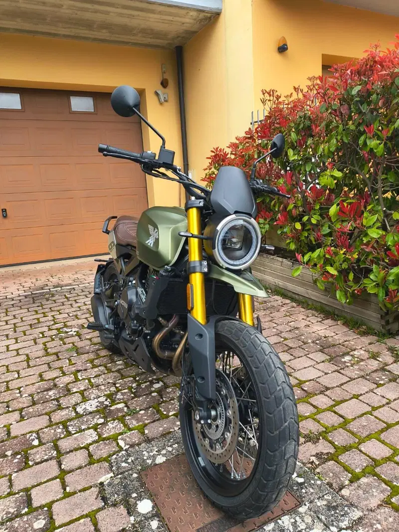 Moto Morini SEIEMMEZZO SCR (2022 - 26)