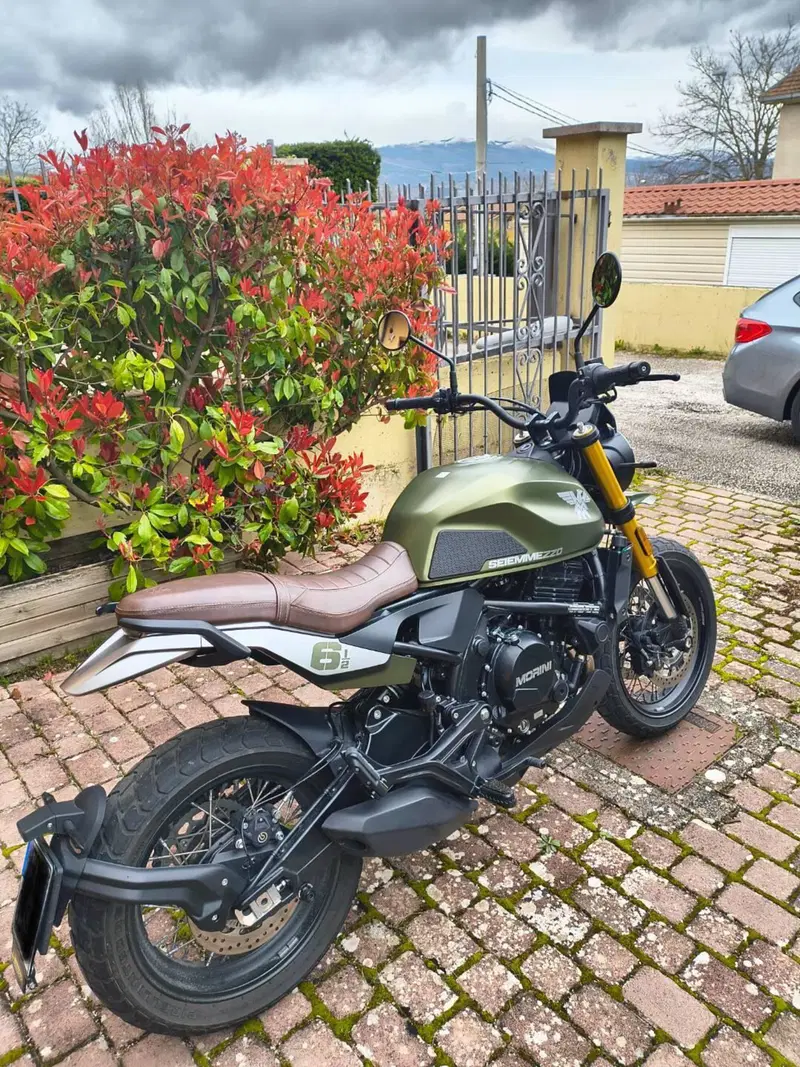Moto Morini SEIEMMEZZO SCR (2022 - 26) (4)