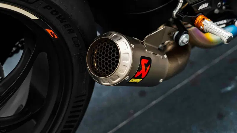 KTM 1290 Super Duke RR (2023) (13)