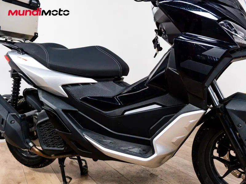 Aprilia SR GT 200 Replica (2024 - 25) (5)