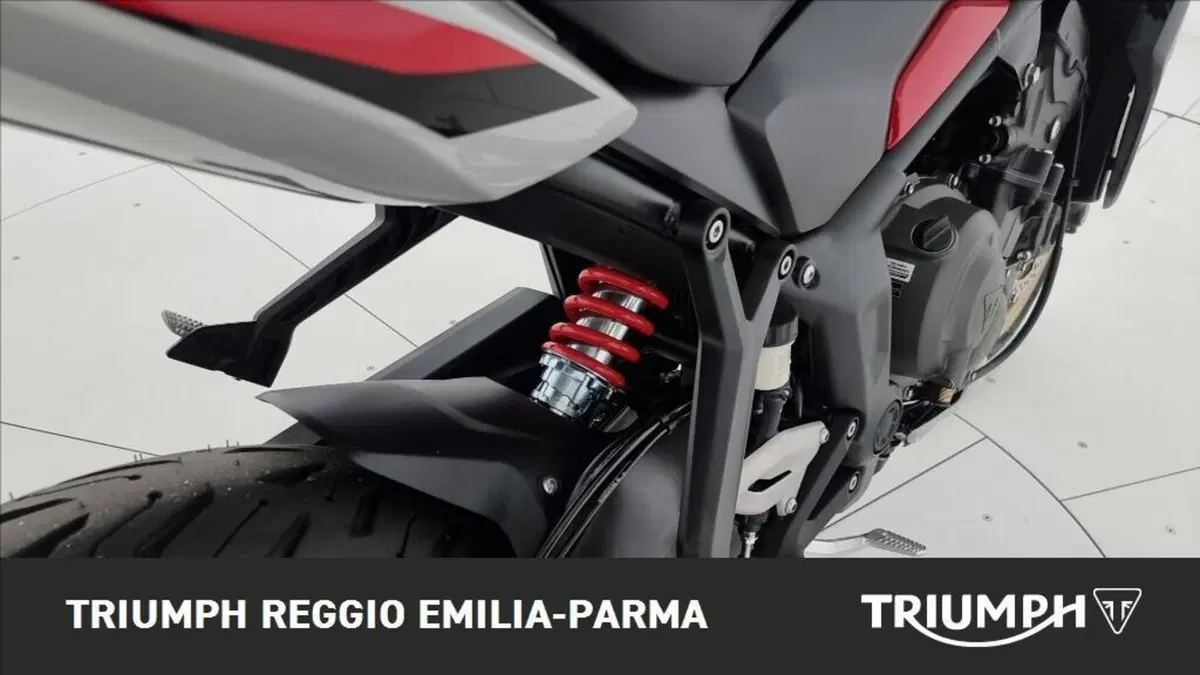 Triumph Trident 800 (2026) (16)