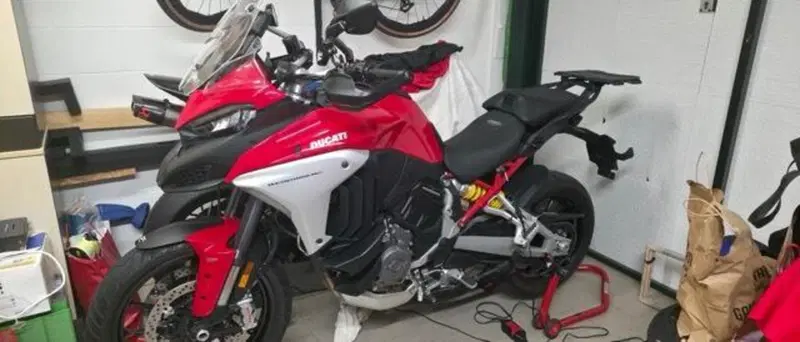Ducati Multistrada V4 S Grand Tour (2024)