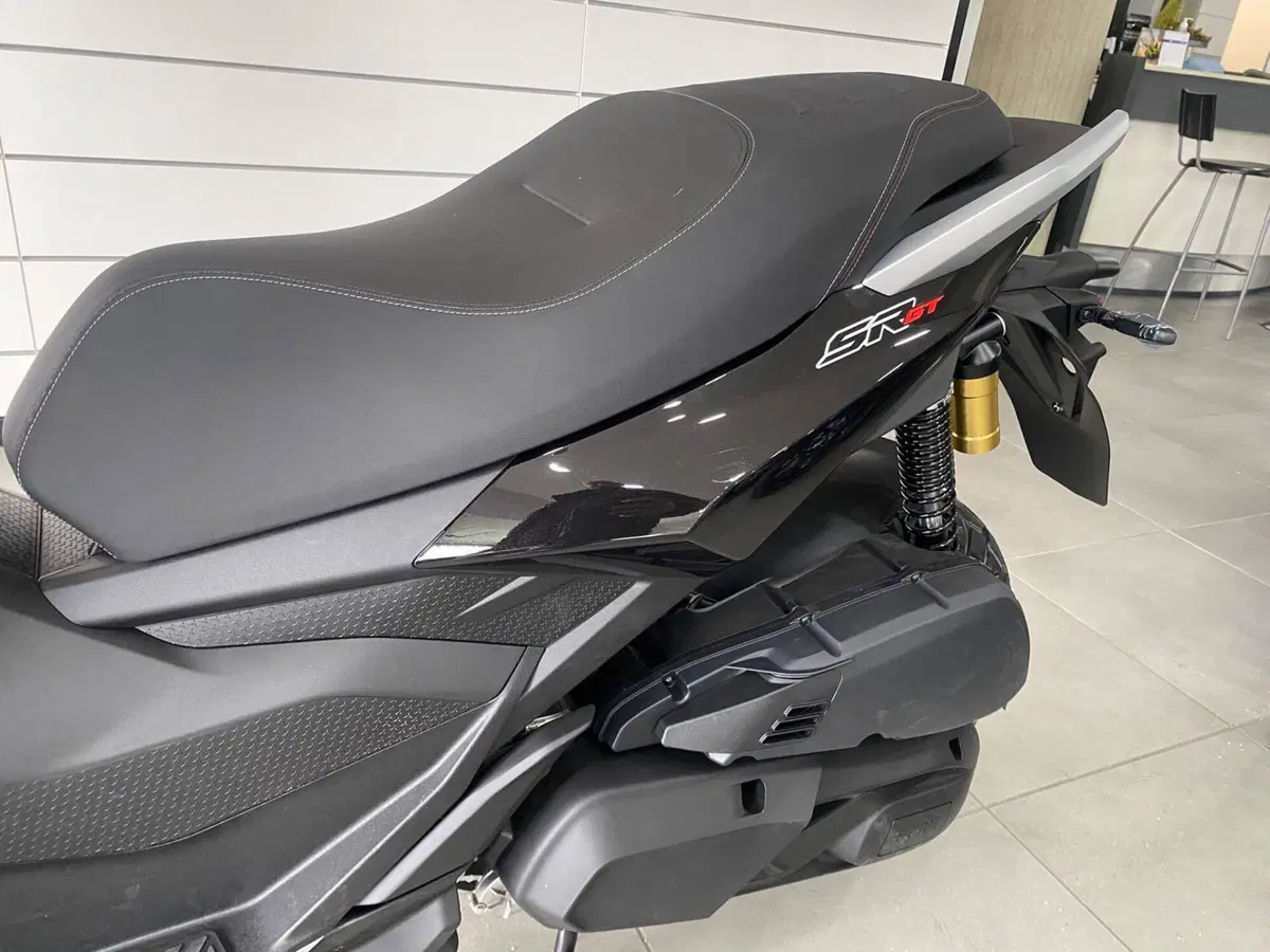 Aprilia SR GT 400 (2026) (6)