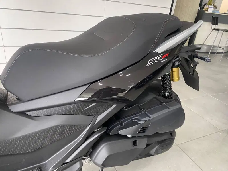 Aprilia SR GT 400 (2026) (6)