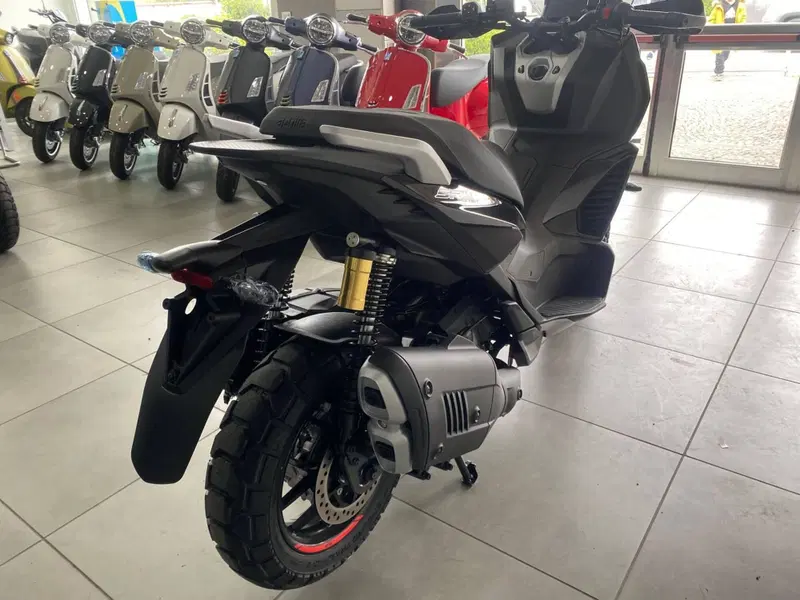 Aprilia SR GT 400 (2026) (7)