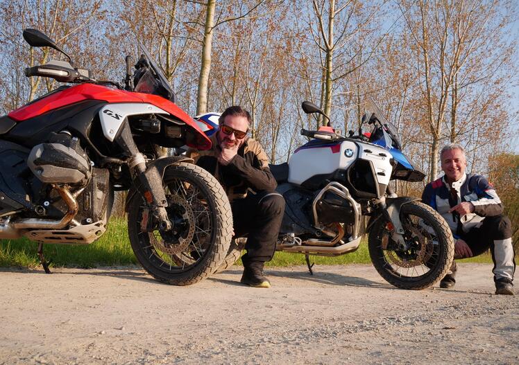 Strada o non... strada? Prendiamo GS e GSA e le gommiamo con le MICHELIN Anakee Adventure 2 [VIDEO]