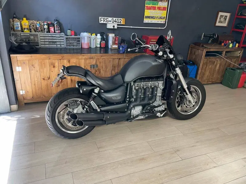 Triumph Rocket 3 (2004 - 11) (3)