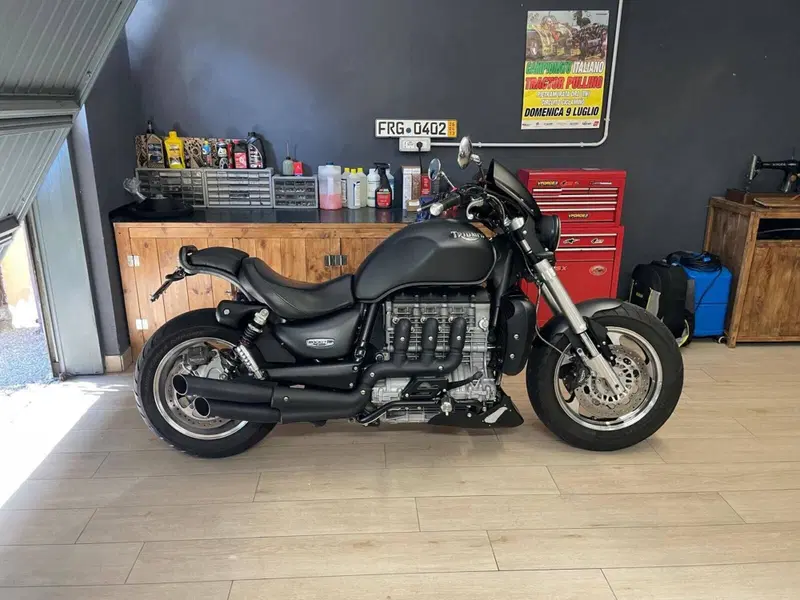 Triumph Rocket 3 (2004 - 11) (4)