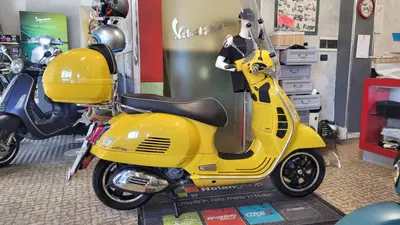 Vespa GTS 300 Super Hpe (2021 - 22) usata