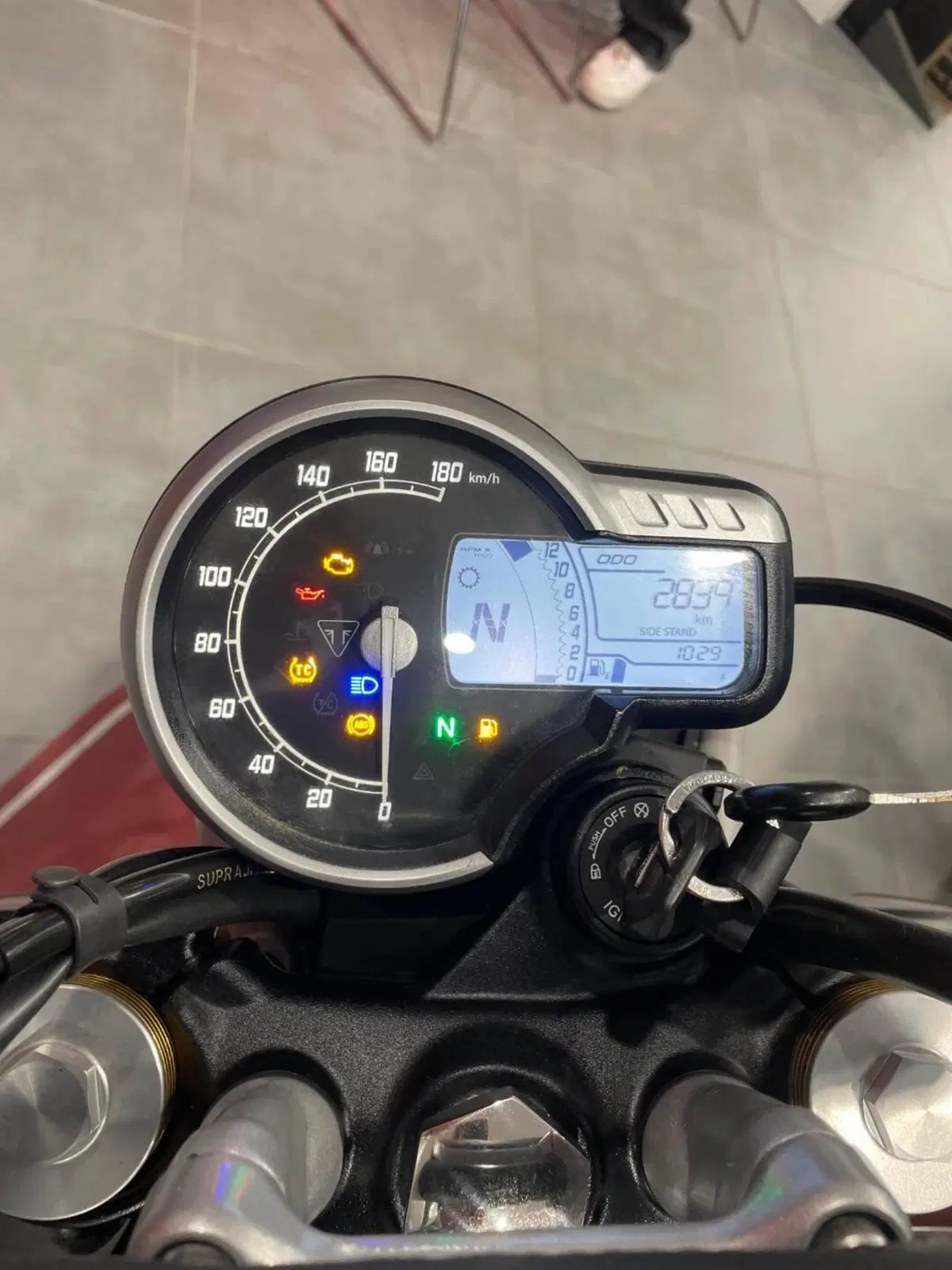 Triumph Scrambler 400 X (2024 - 26) (7)