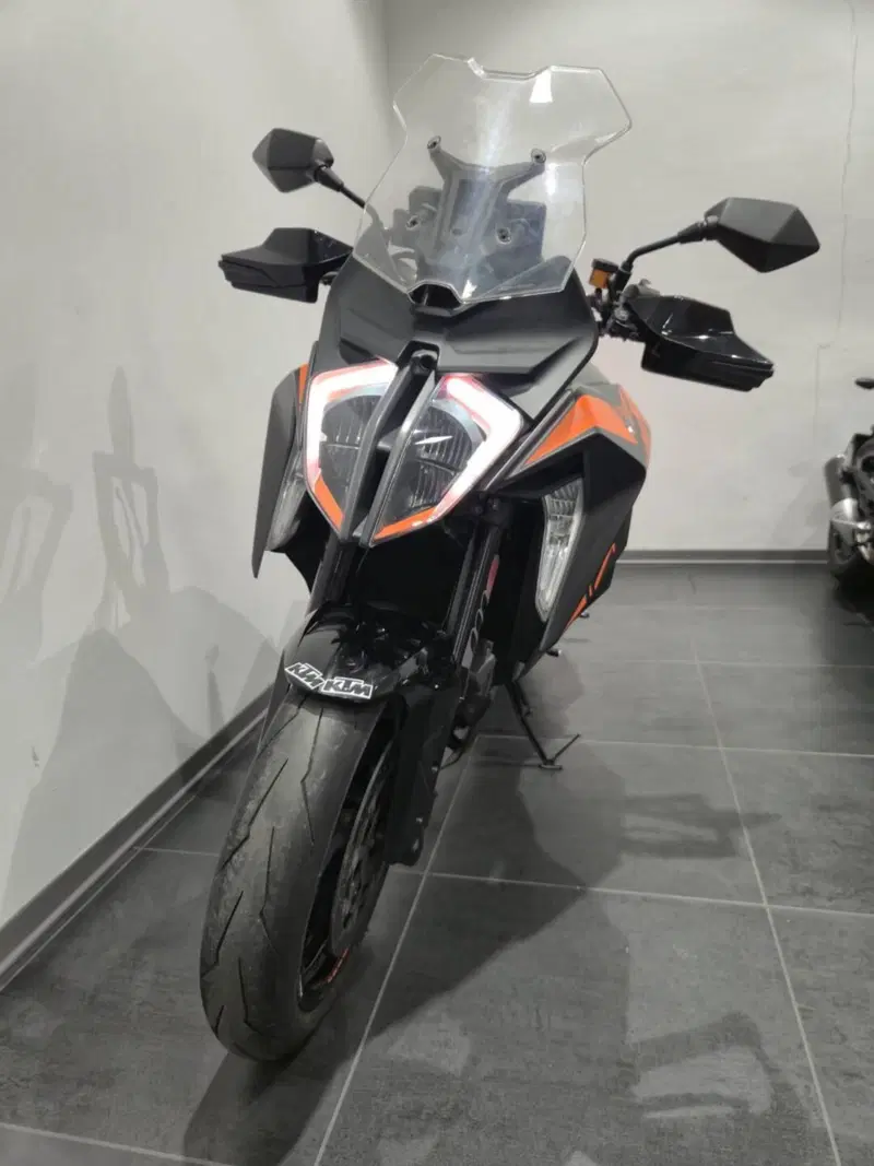 KTM 1290 Super Duke GT (2019 - 20) (4)