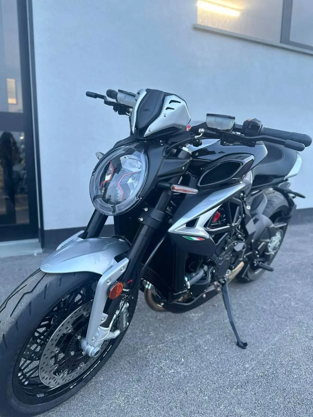 MV Agusta Dragster 800 RR Ottantesimo (2025 - 26) (11)
