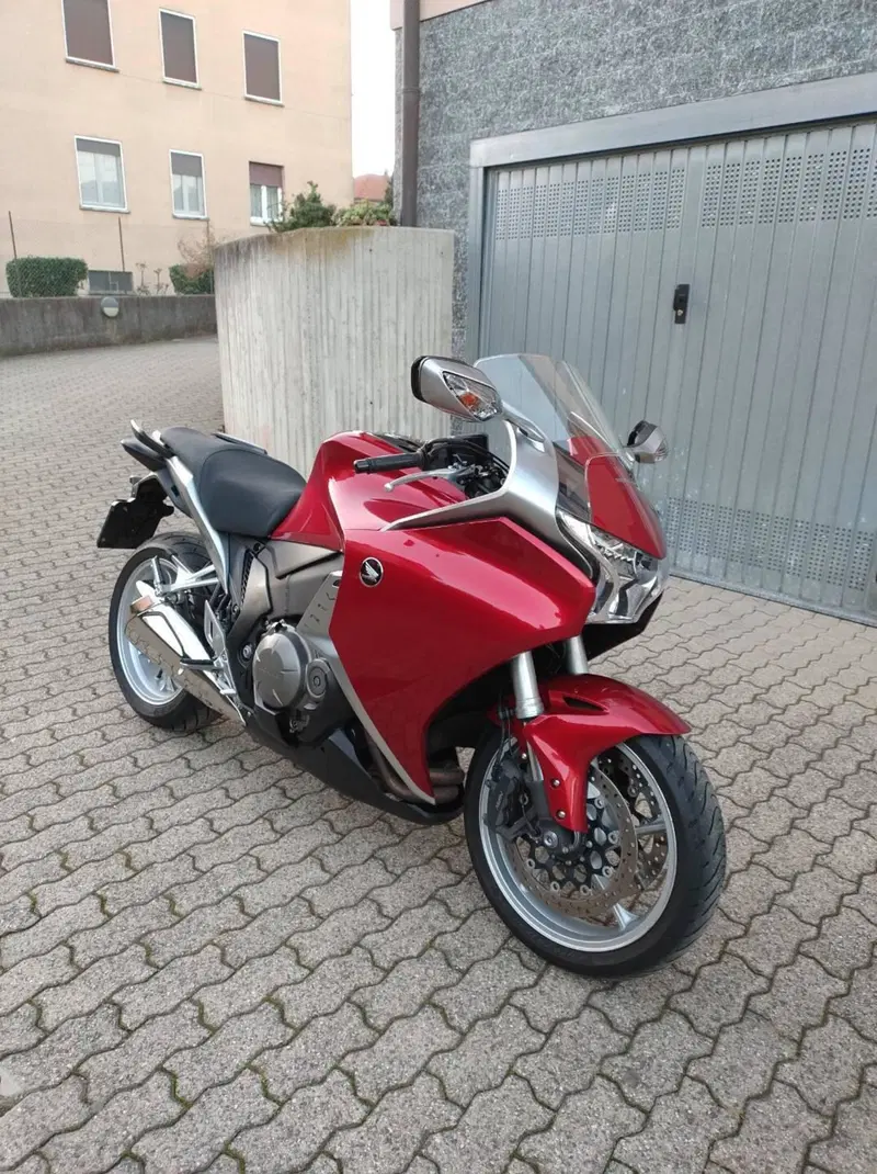Honda VFR 1200 F ABS (2009 - 16) (3)