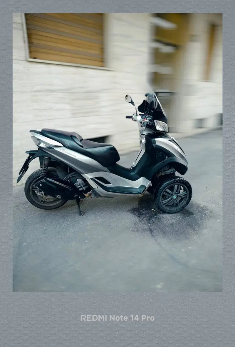 Piaggio Mp3 300 ie Yourban ERL (2011 - 17) (2)