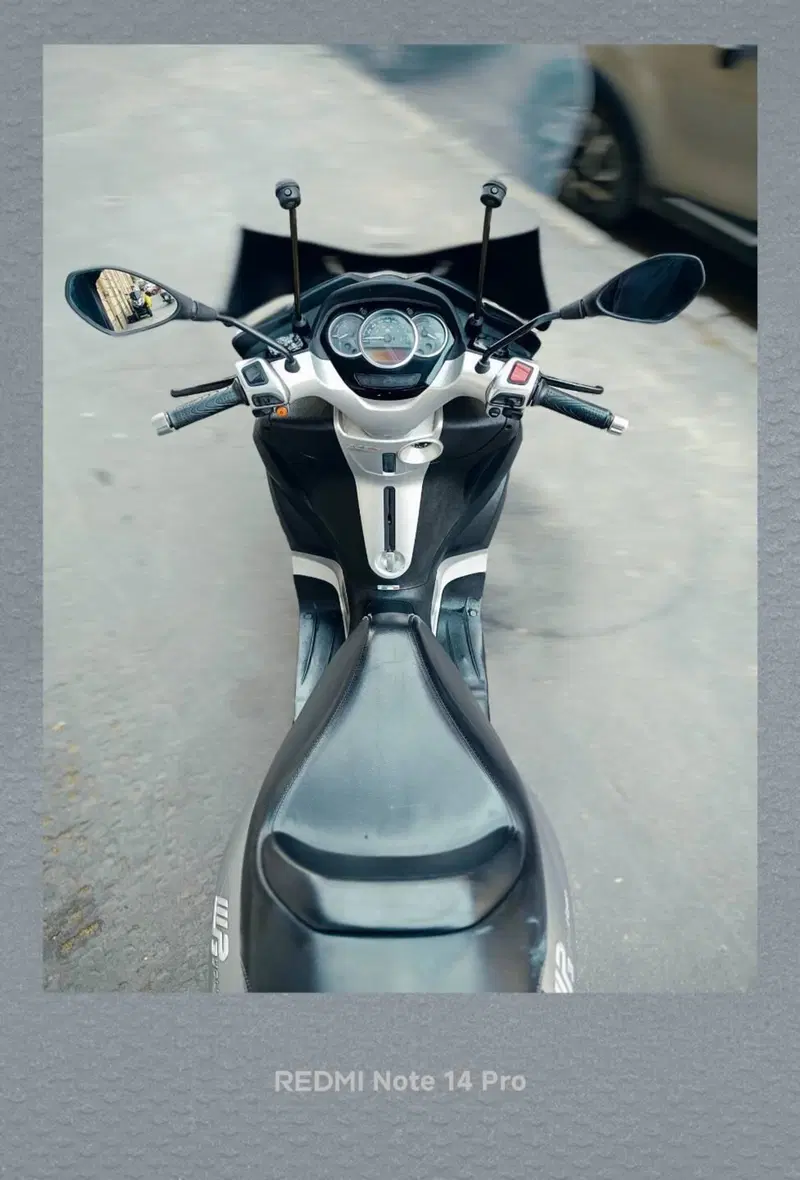 Piaggio Mp3 300 ie Yourban ERL (2011 - 17) (4)
