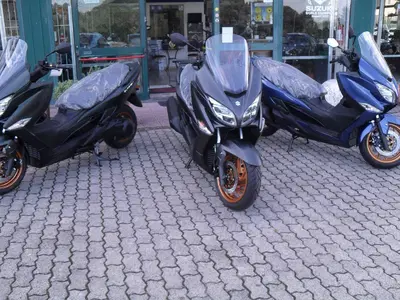 Suzuki Burgman 400 (2025 - 26) nuova