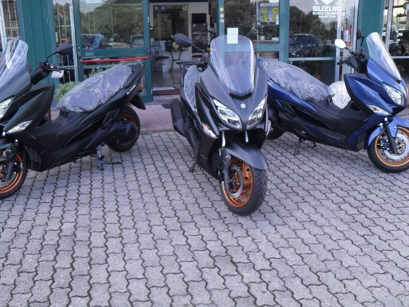 Suzuki Burgman 400 (2025 - 26)