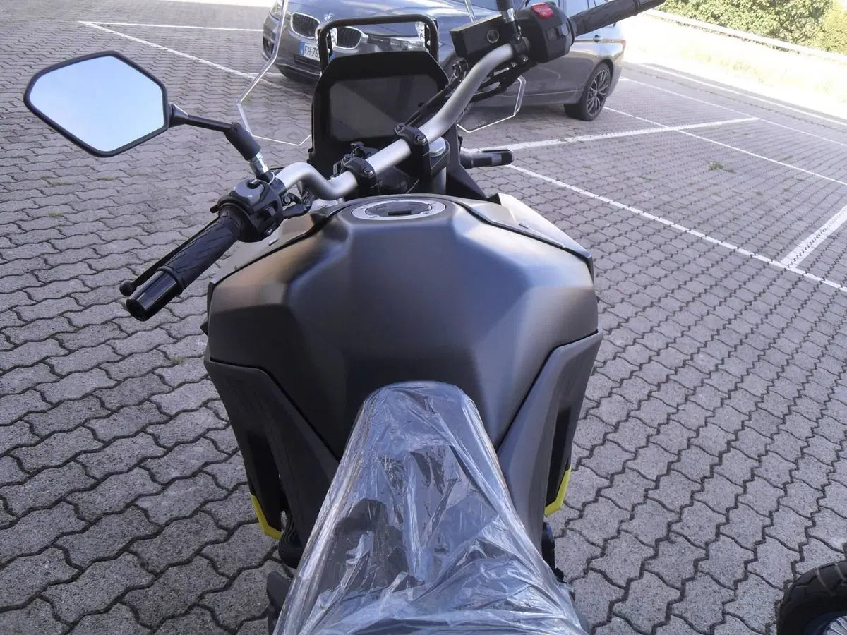 Suzuki V-Strom 800SE (2025 - 26) (7)