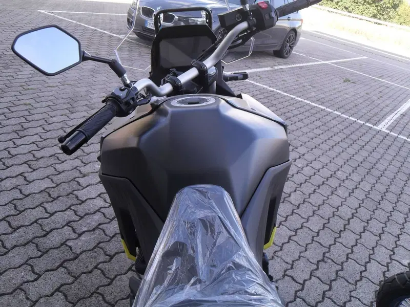 Suzuki V-Strom 800SE (2025 - 26) (7)