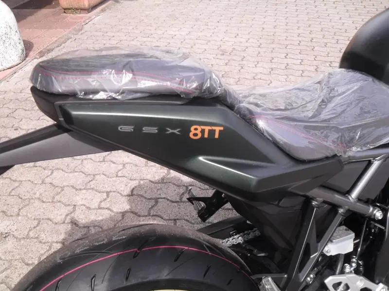 Suzuki GSX-8TT (2025 - 26) (5)