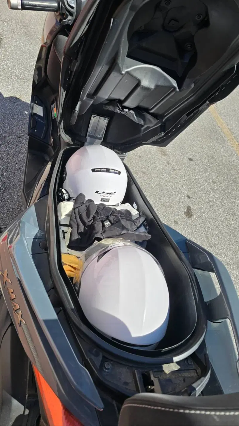 Yamaha X-Max 300 Tech Max (2021 - 24) (7)