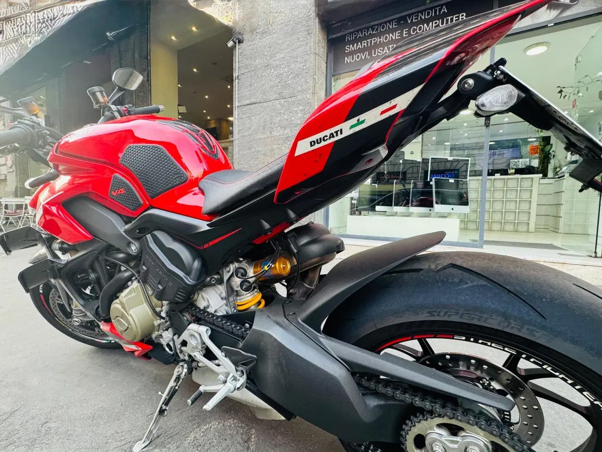 Ducati Streetfighter V4 1100 S (2020) (9)