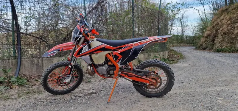 KTM 250 EXC TPI Six Days (2019) (3)