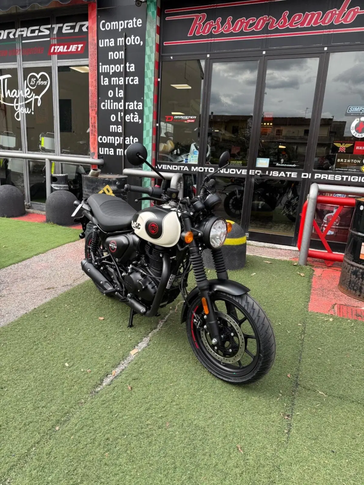 Royal Enfield HNTR 350 (2022 - 26) (2)