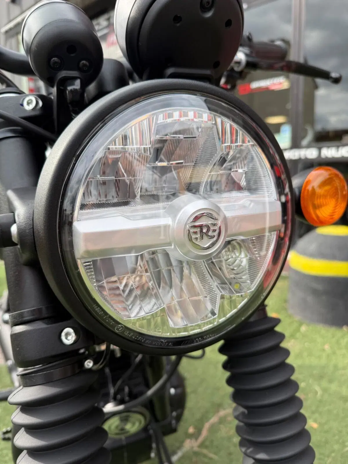 Royal Enfield HNTR 350 (2022 - 26) (5)