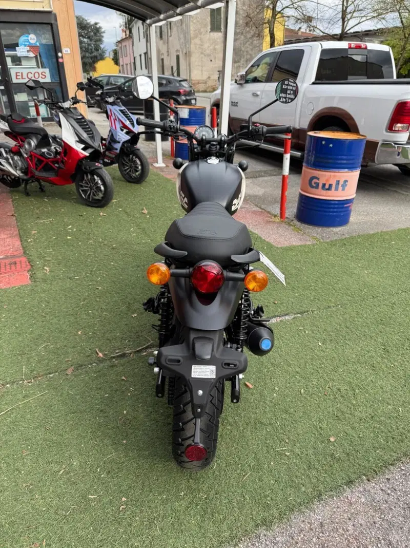 Royal Enfield HNTR 350 (2022 - 26) (7)