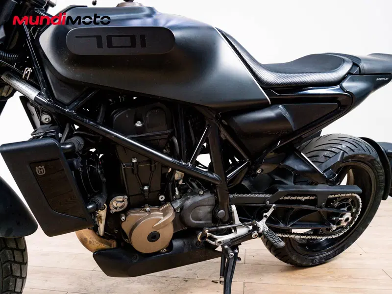 Husqvarna Svartpilen 701 (2019) (8)