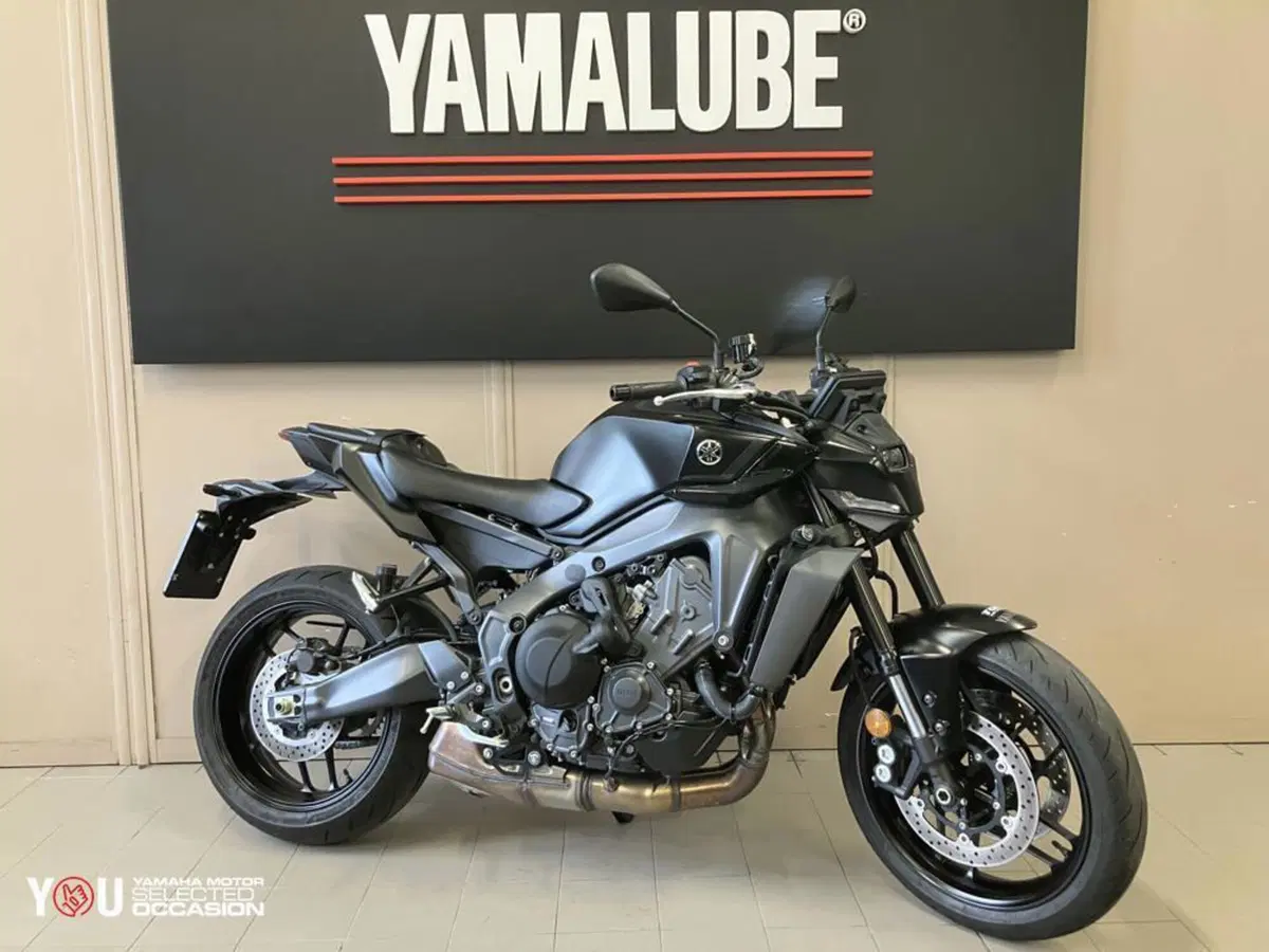 Yamaha MT-09 Y-AMT (2024 - 26)