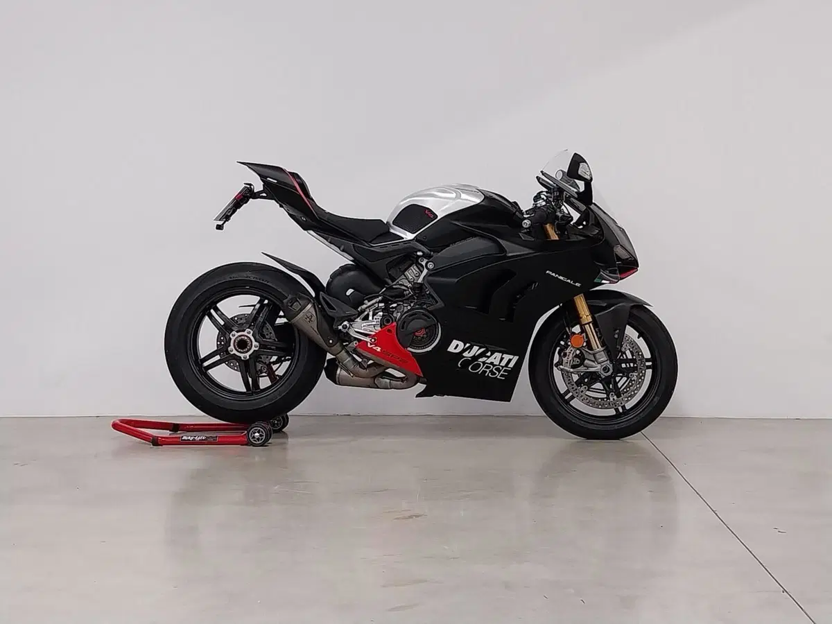 Ducati Panigale V4 1100 SP2 (2022 - 23) (2)