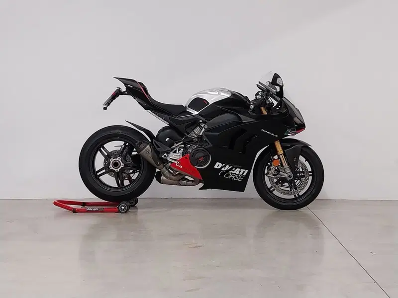 Ducati Panigale V4 1100 SP (2021) (2)