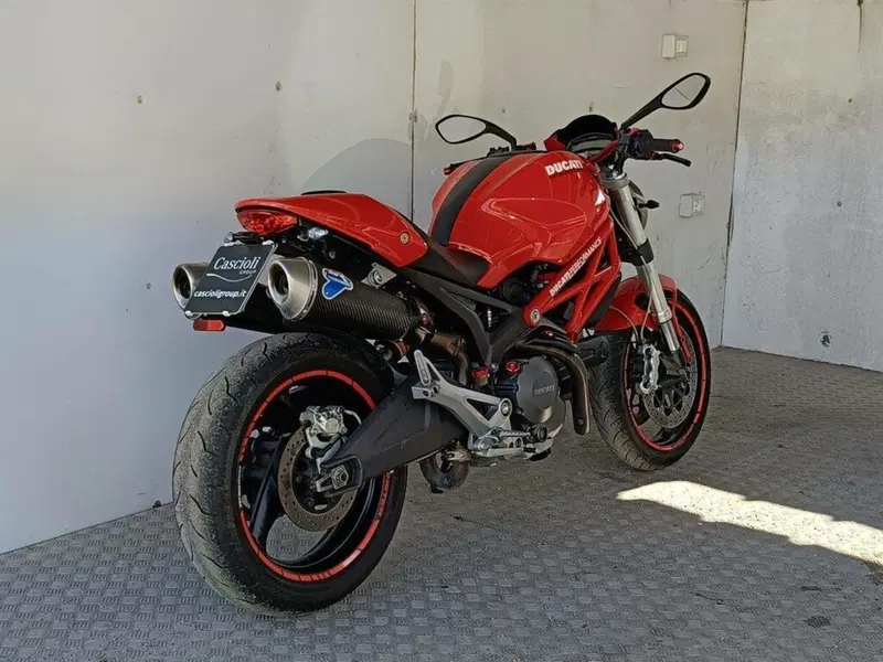Ducati Monster 696 Plus (2007 - 14) (3)