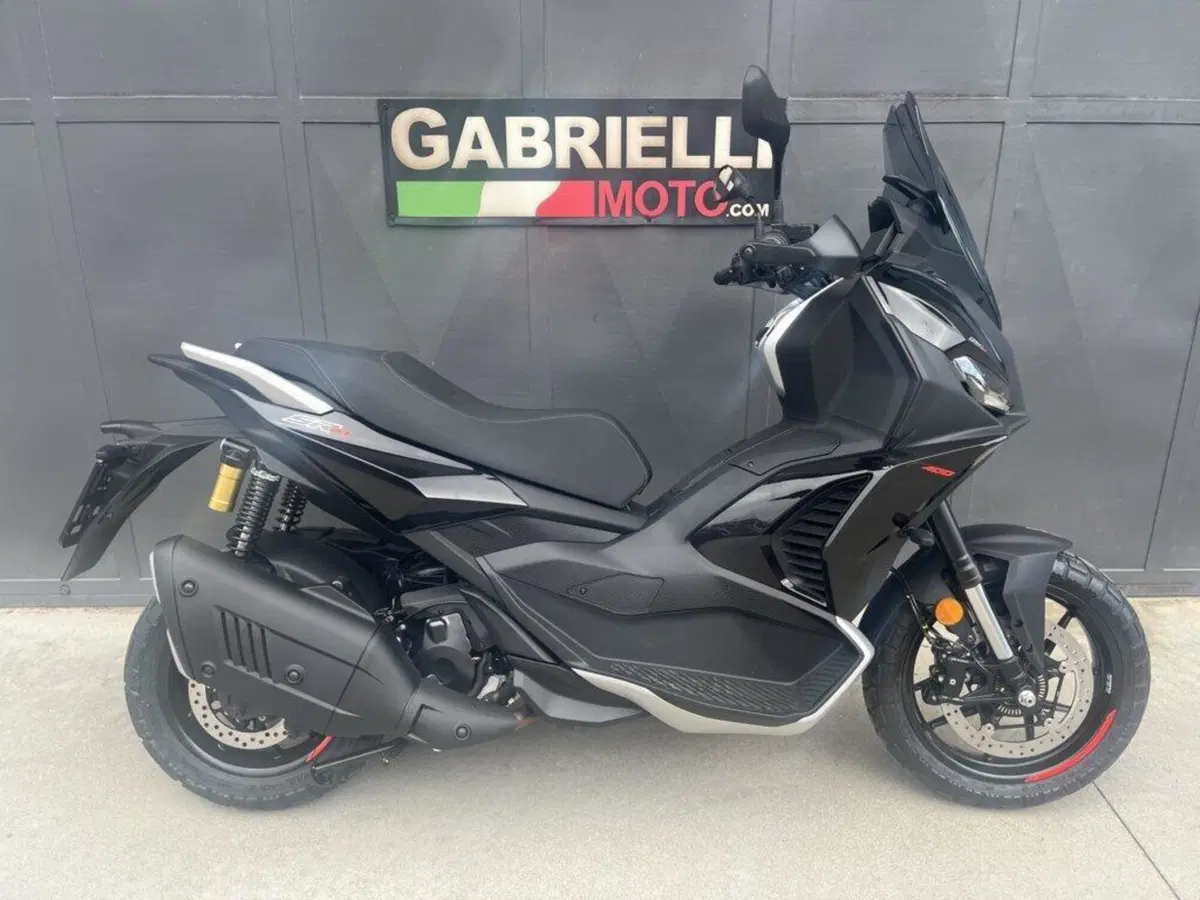 Aprilia SR GT 400 (2026) (4)