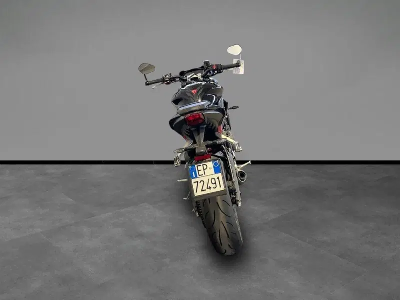 Triumph Street Triple R (2017 - 20) (4)