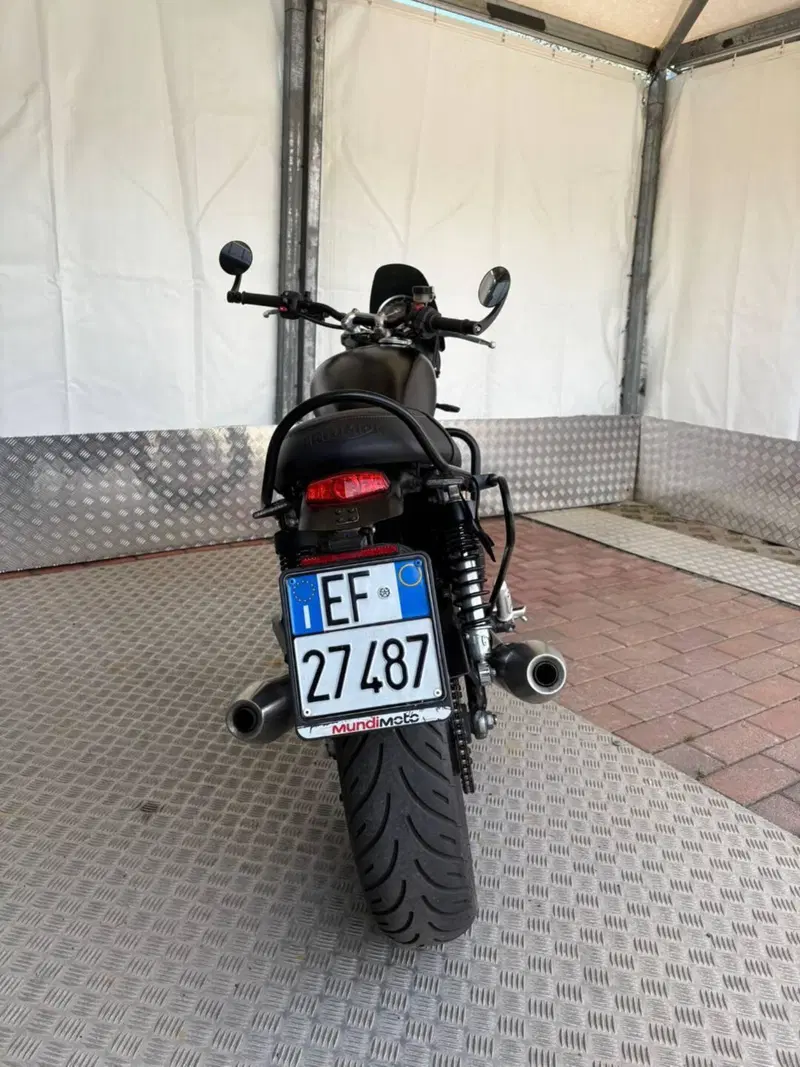 Triumph Street Twin 900 (2016) (6)