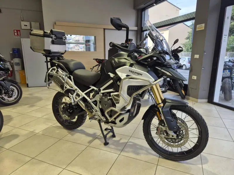Triumph Tiger 1200 Rally Explorer (2024 - 26) (2)